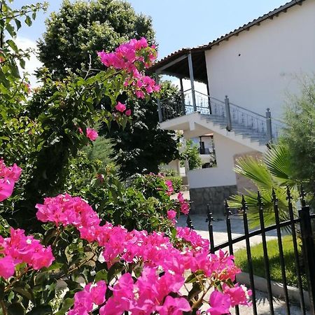 Porto Sun Apartment Пефкохори Екстериор снимка